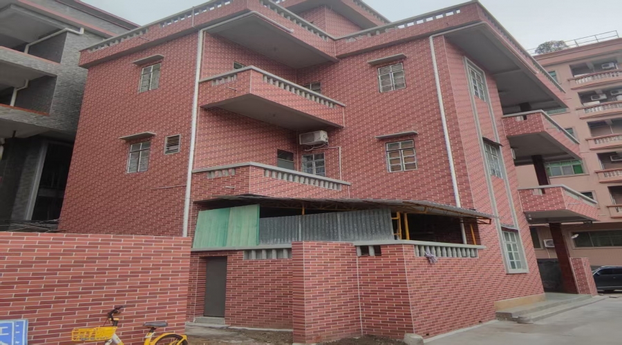 石碣鎮(zhèn)舊貌換新顏：舊房改造軟瓷施工與勾縫作業(yè)完美收官，實景圖鑒見證品質(zhì)蛻變